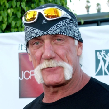 WWE star, Hulk Hogan Can’t Feel His Legs After surgery