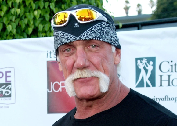 WWE star, Hulk Hogan Can’t Feel His Legs After surgery