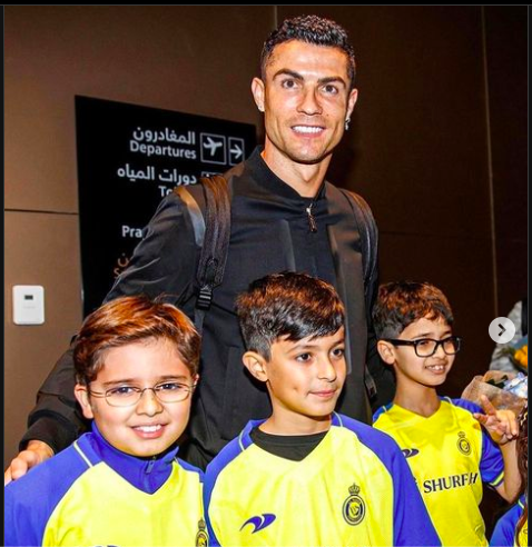 Cristiano Ronaldo arrives Saudi Arabia with his family