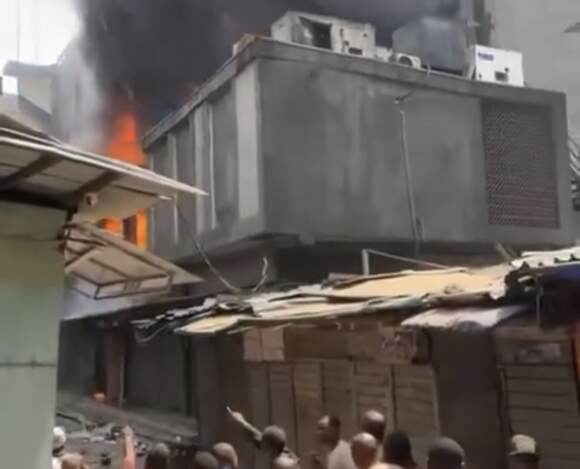 Fire guts 10-storey building in Mandilas Lagos Island
